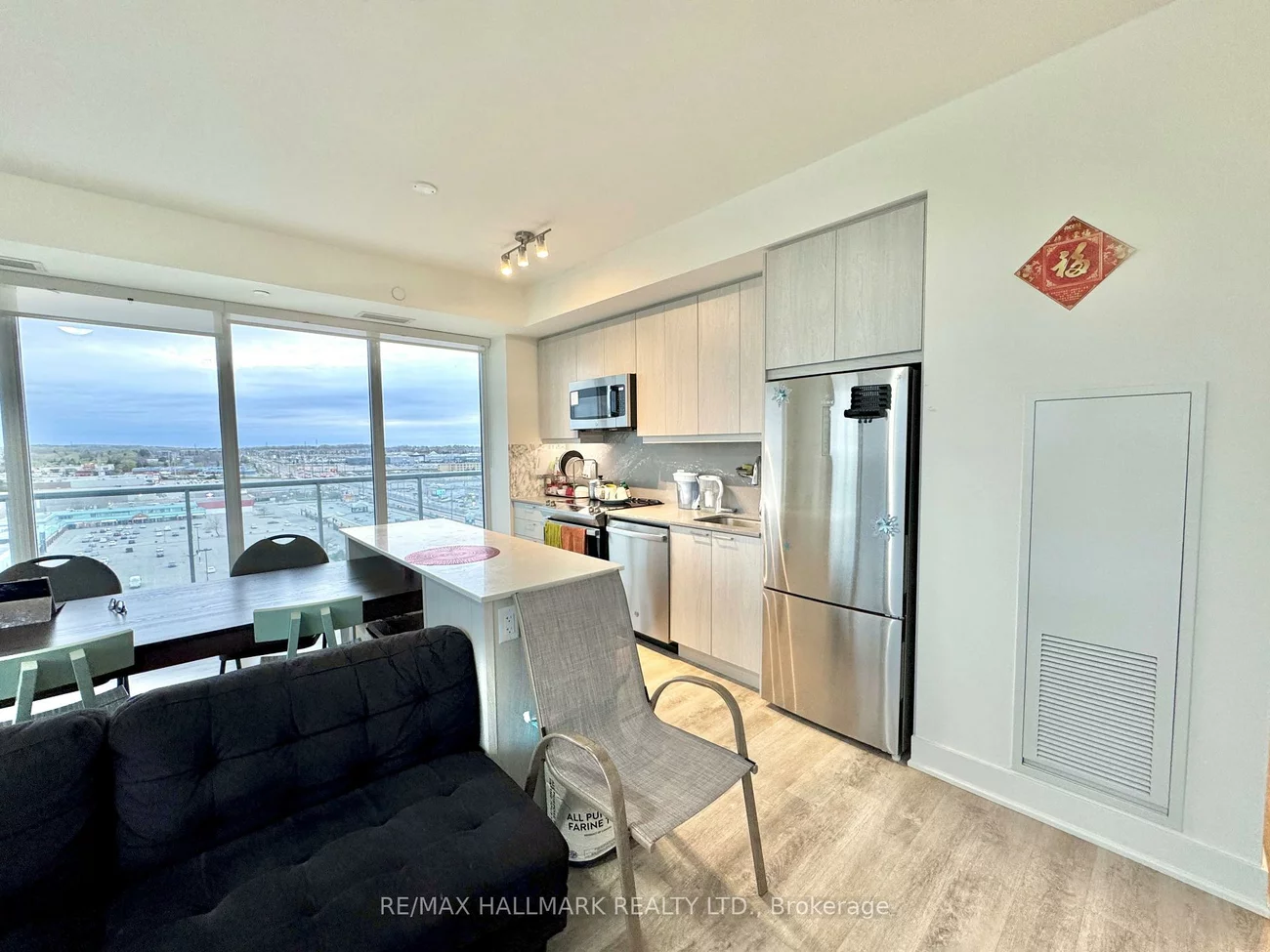 185, Deerfield, Central Newmarket, Newmarket