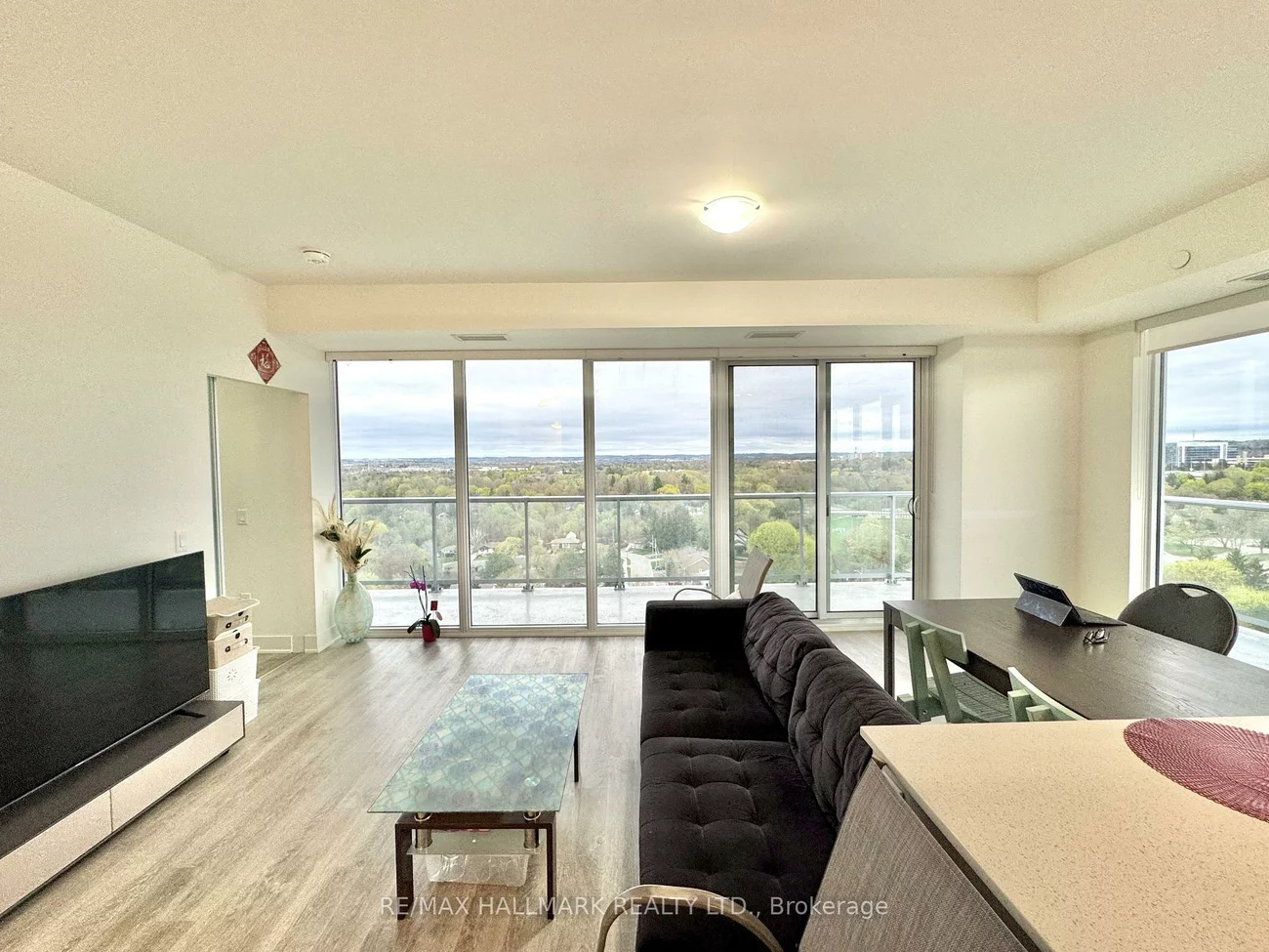 185, Deerfield, Central Newmarket, Newmarket