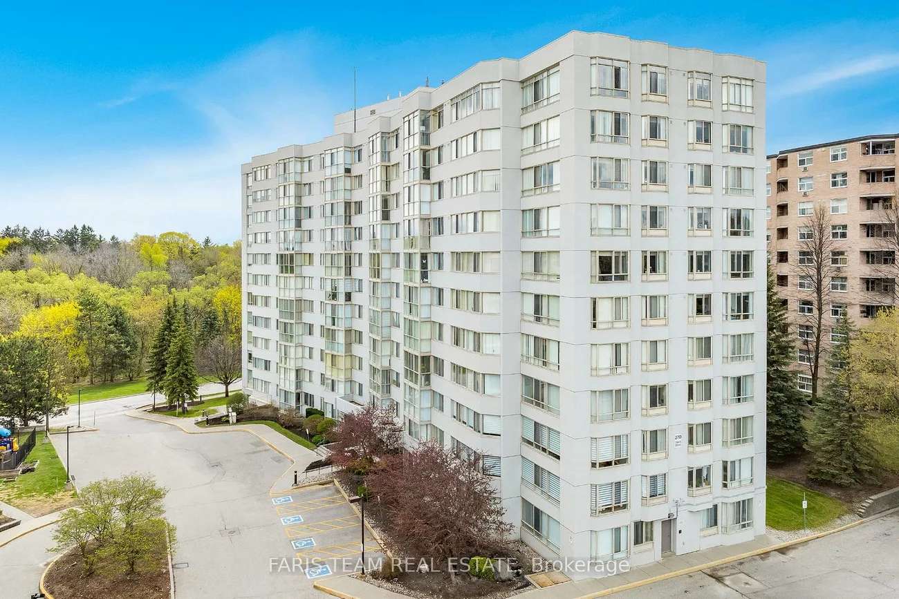 270, Davis, Central Newmarket, Newmarket