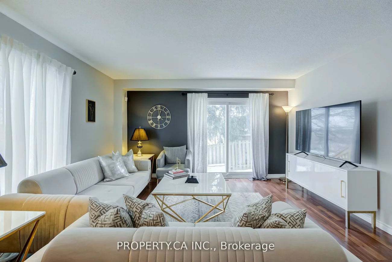 115, Main, Central Newmarket, Newmarket