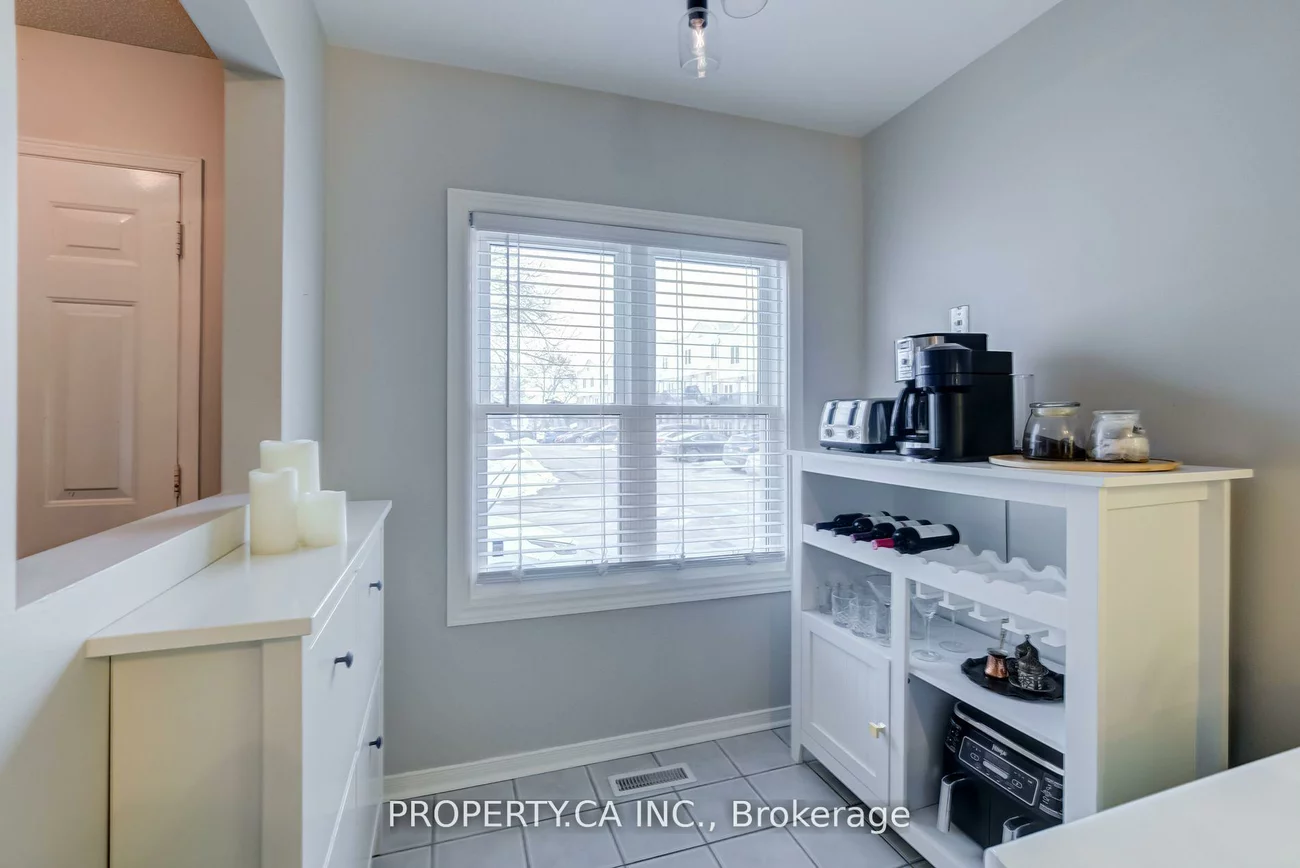 115, Main, Central Newmarket, Newmarket