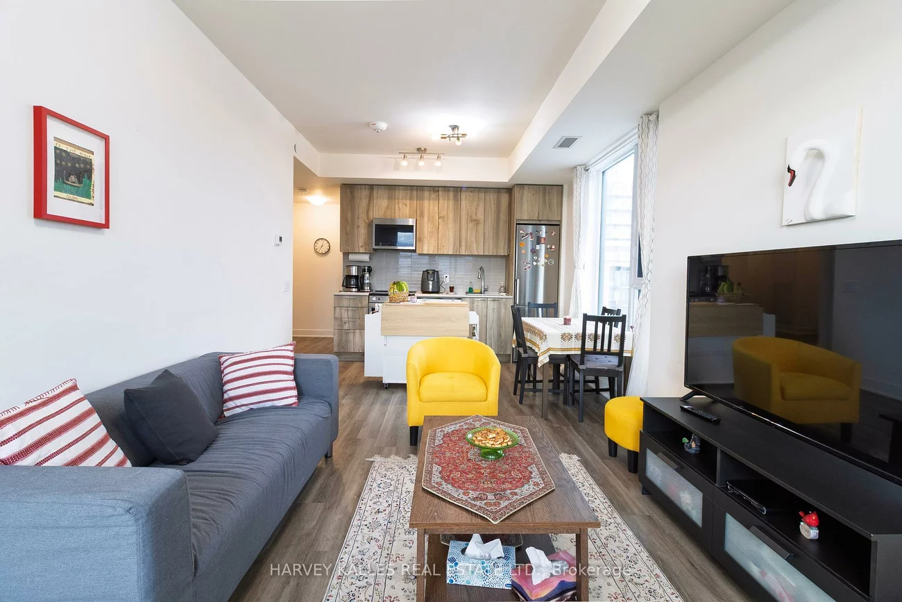 185, Deerfield, Central Newmarket, Newmarket