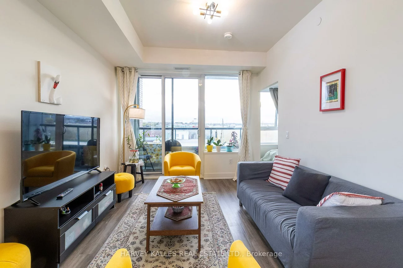 185, Deerfield, Central Newmarket, Newmarket