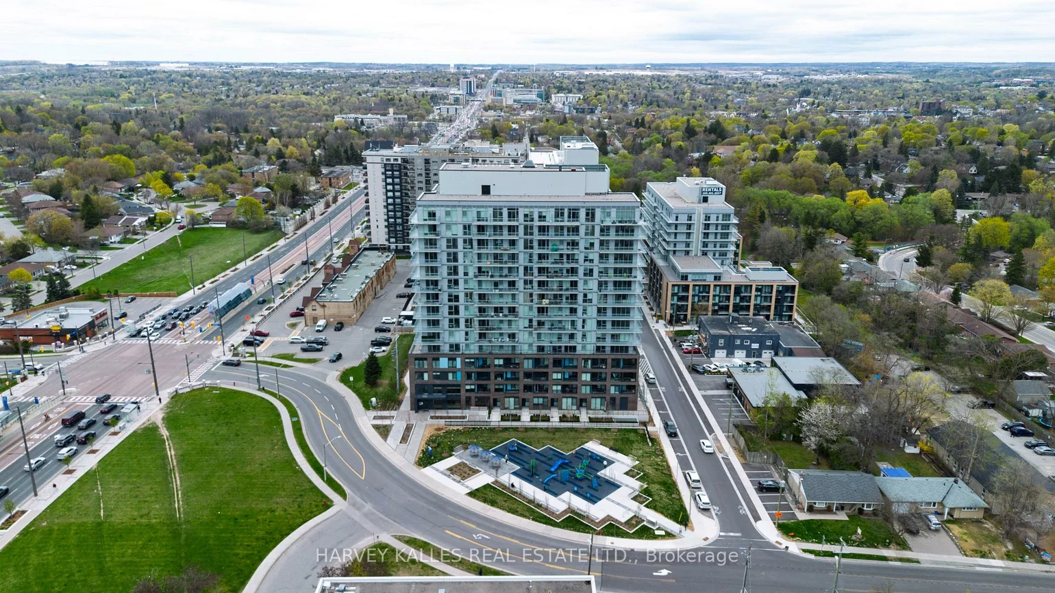 185, Deerfield, Central Newmarket, Newmarket