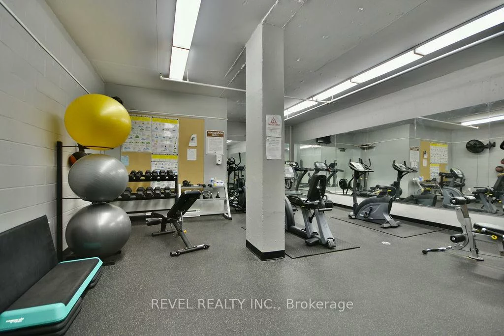 260, Davis, Central Newmarket, Newmarket