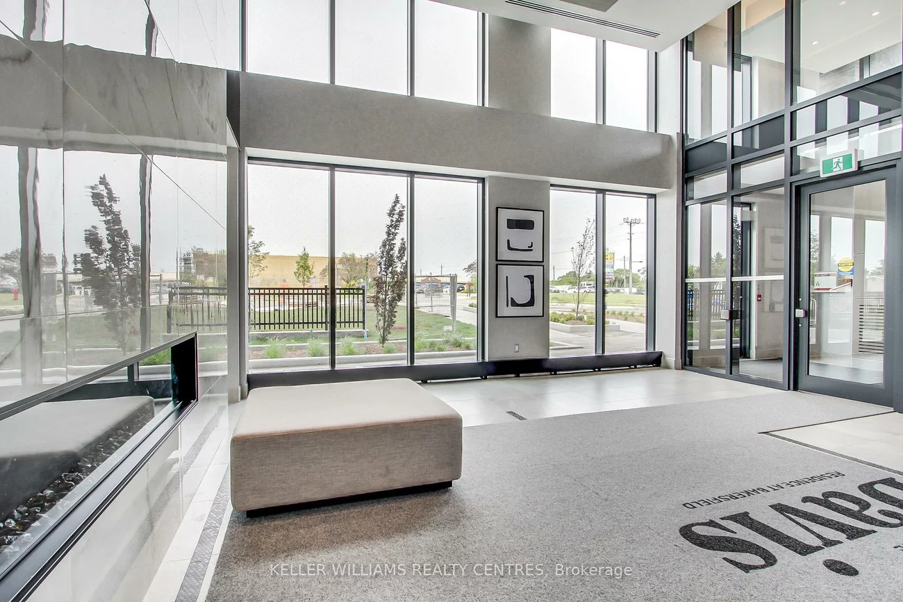 185, Deerfield, Central Newmarket, Newmarket