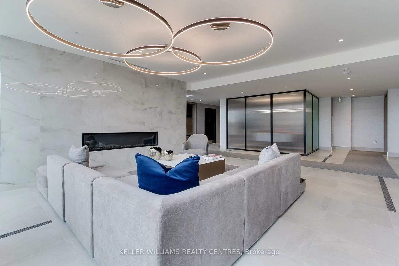 185, Deerfield, Central Newmarket, Newmarket