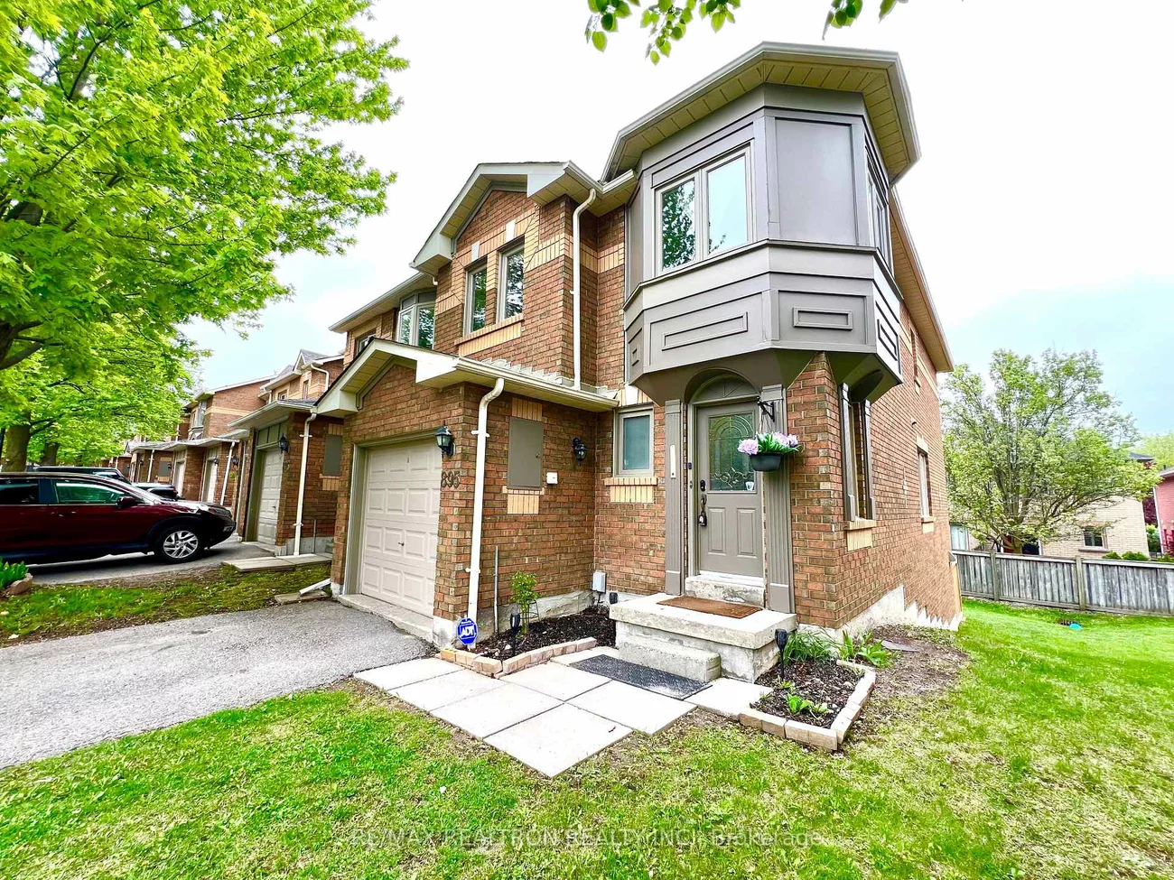 895, Caribou Valley, Armitage, Newmarket