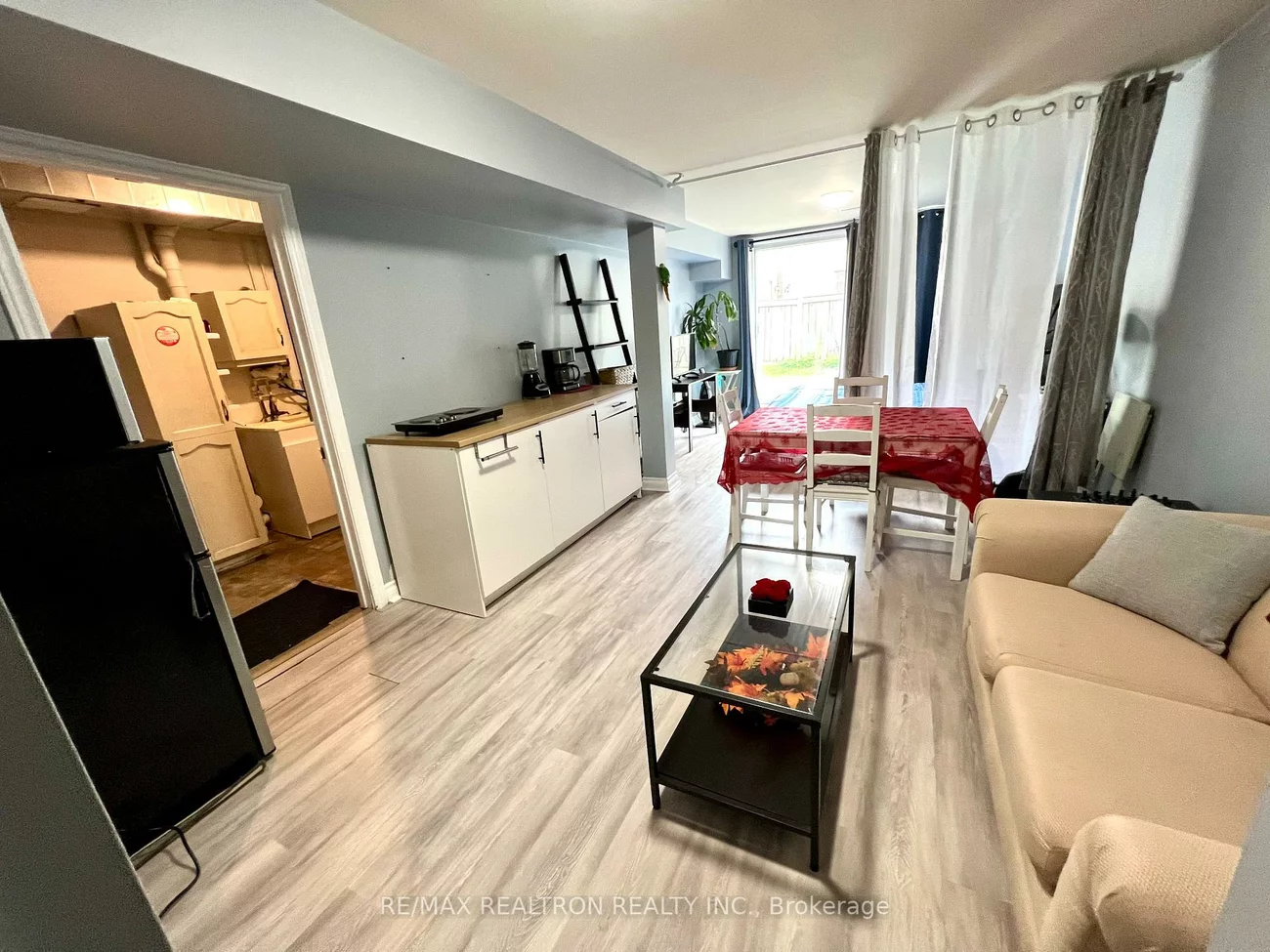 895, Caribou Valley, Armitage, Newmarket