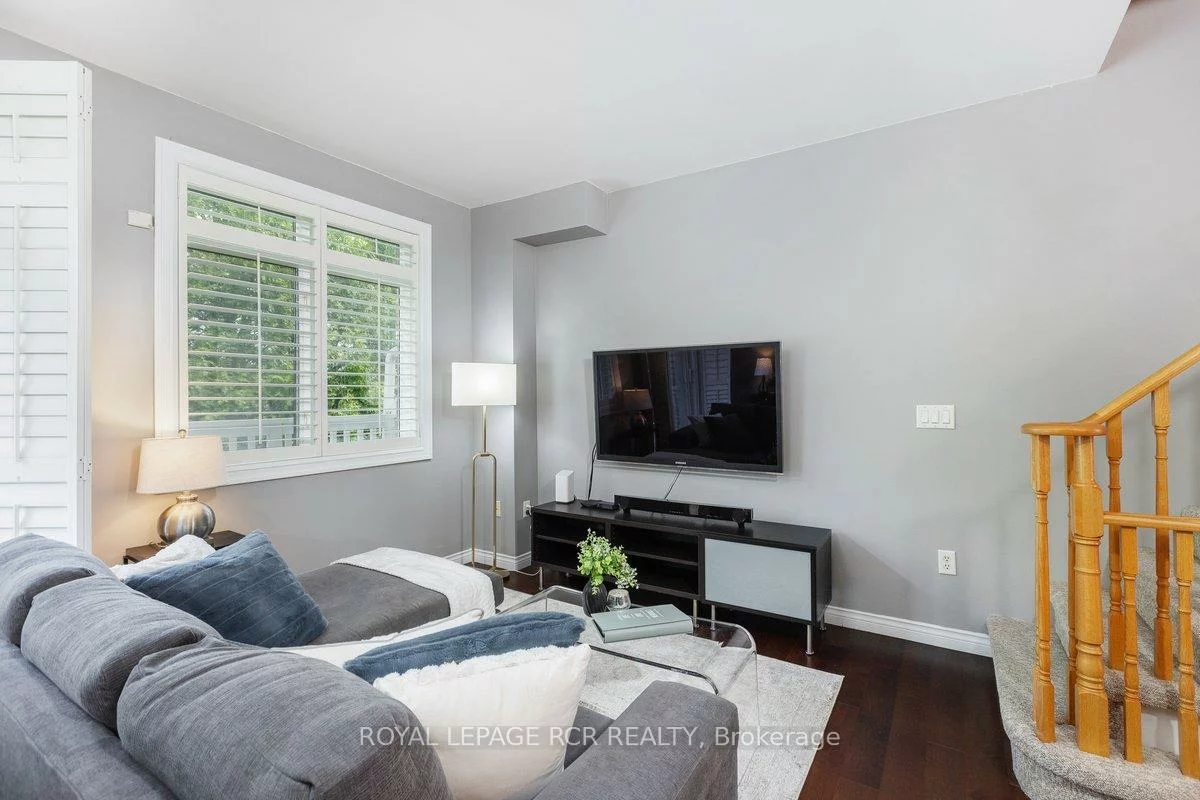 1047, On Bogart, Gorham-College Manor, Newmarket