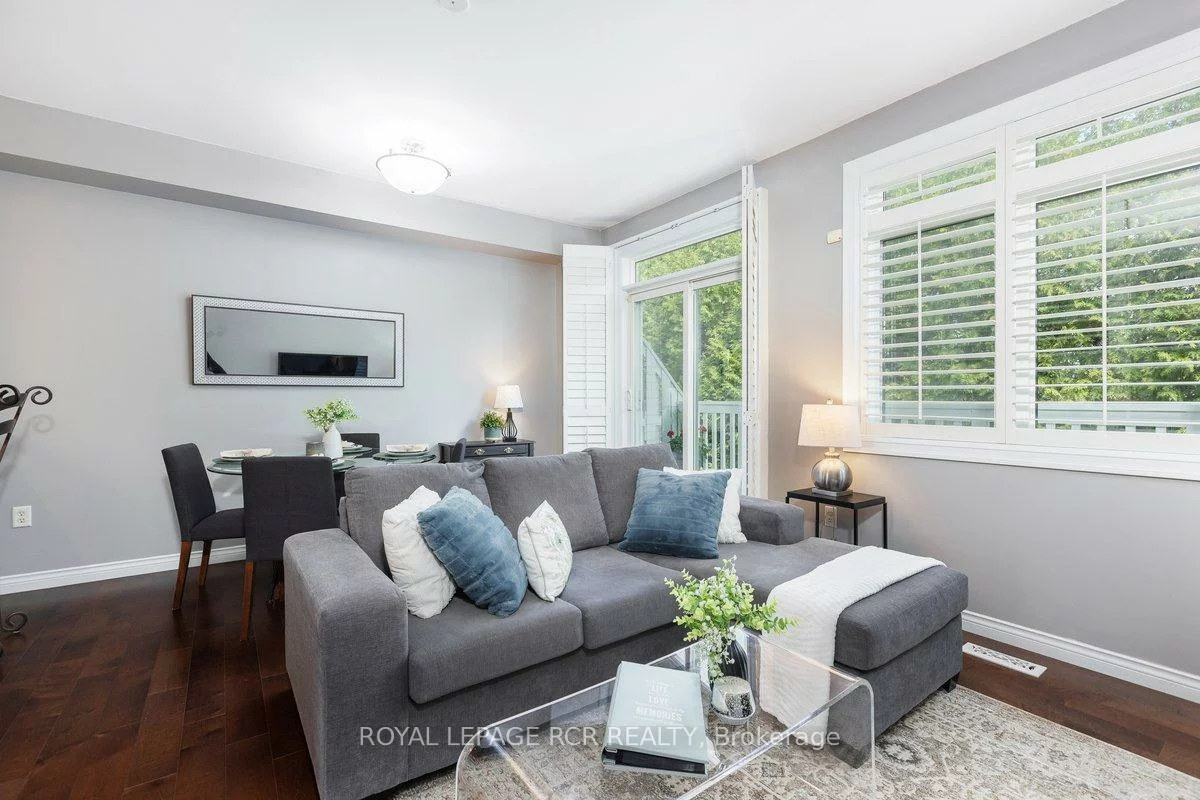 1047, On Bogart, Gorham-College Manor, Newmarket