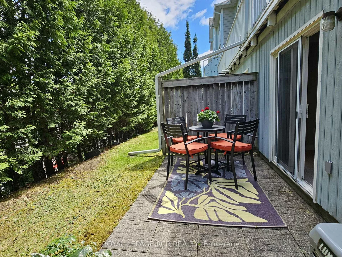 1047, On Bogart, Gorham-College Manor, Newmarket