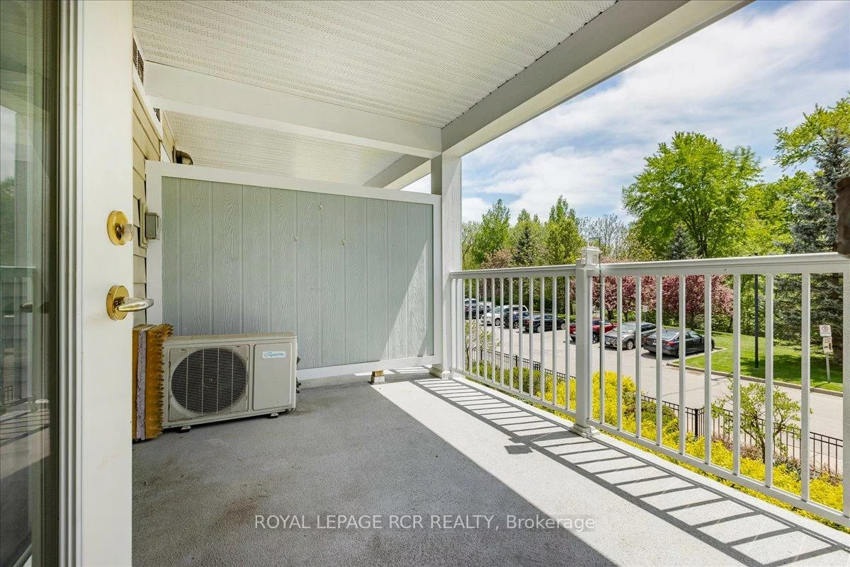 900, Bogart Mill, Gorham-College Manor, Newmarket