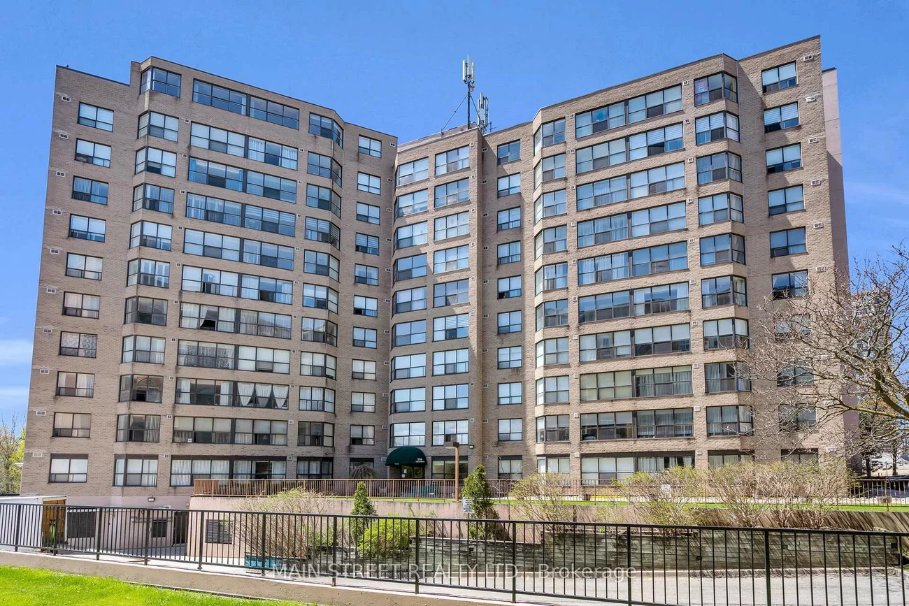 250, Davis, Central Newmarket, Newmarket