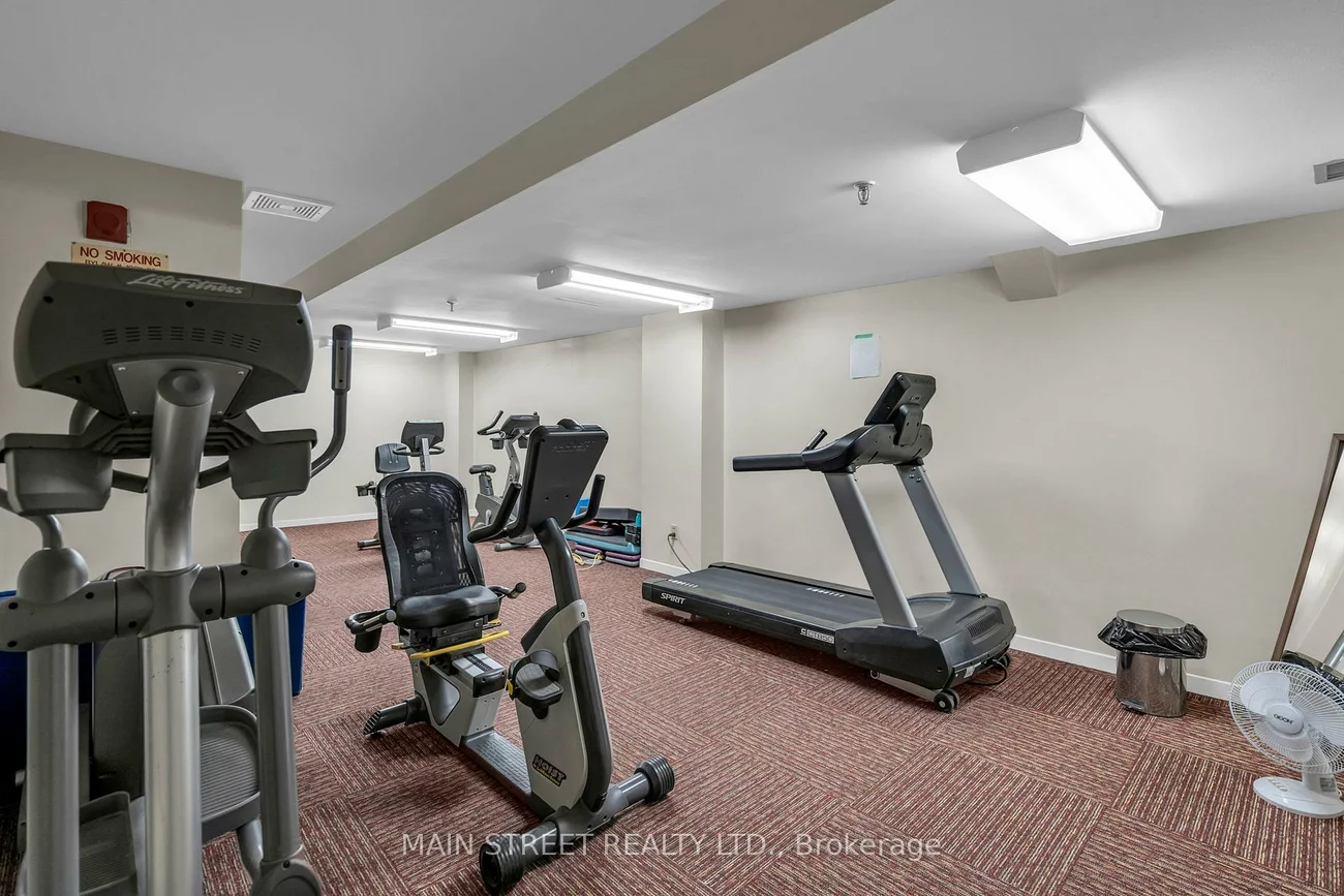 250, Davis, Central Newmarket, Newmarket