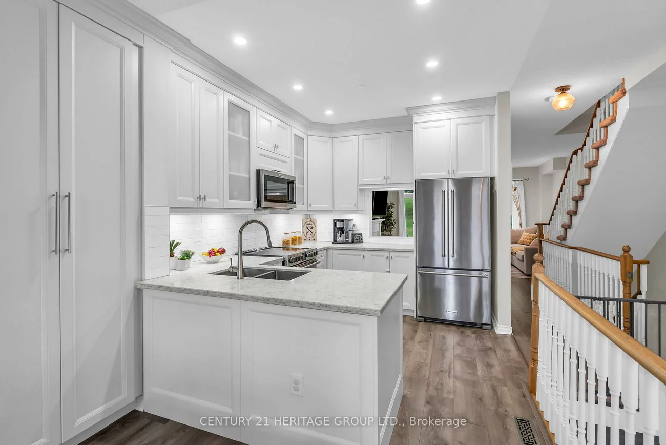 1056, On Bogart, Gorham-College Manor, Newmarket