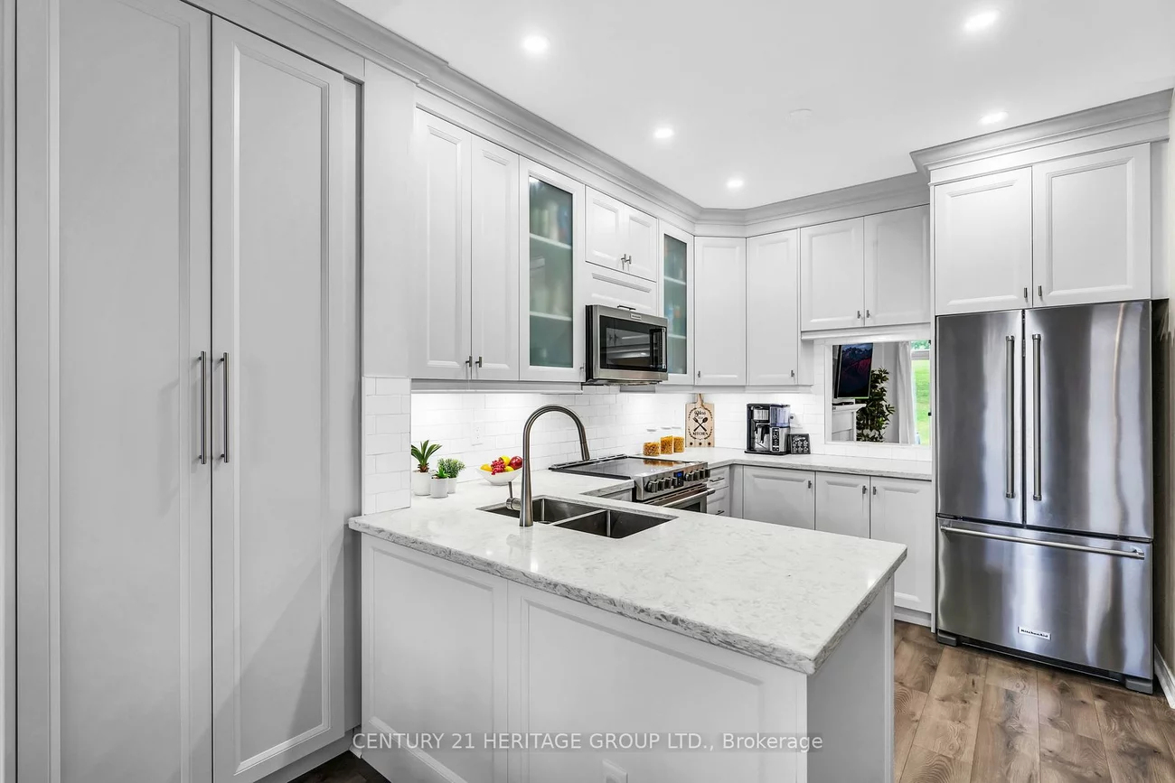 1056, On Bogart, Gorham-College Manor, Newmarket