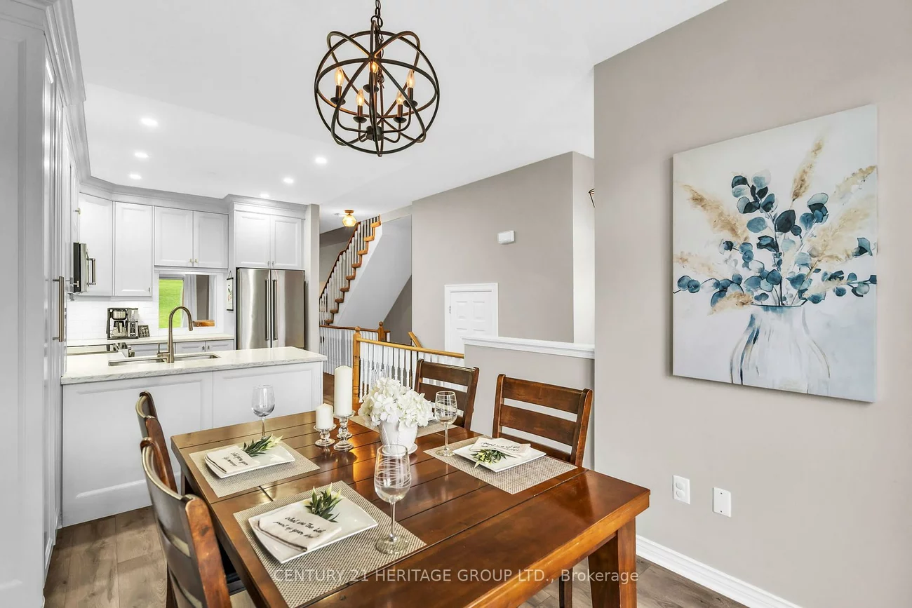 1056, On Bogart, Gorham-College Manor, Newmarket