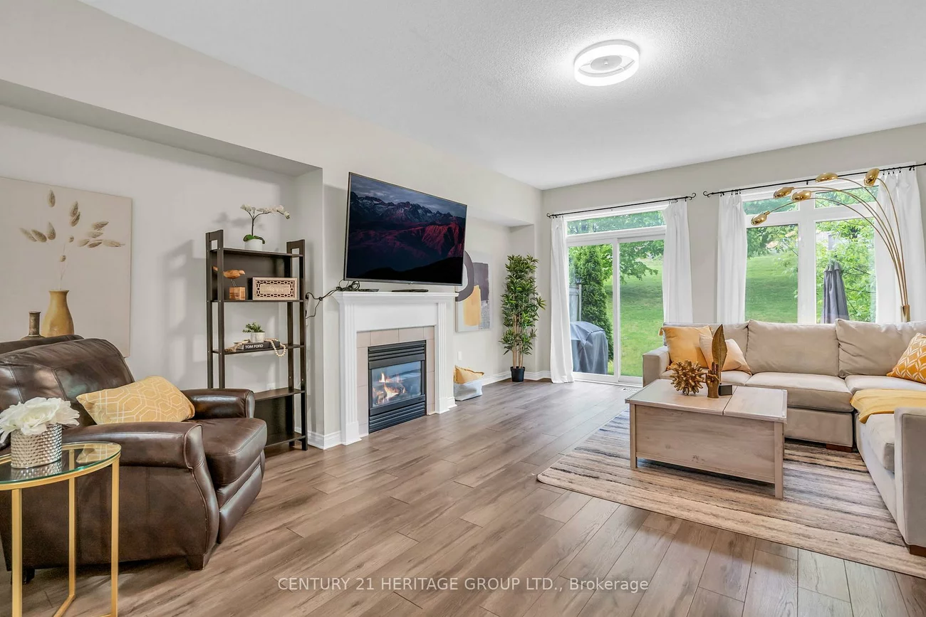 1056, On Bogart, Gorham-College Manor, Newmarket