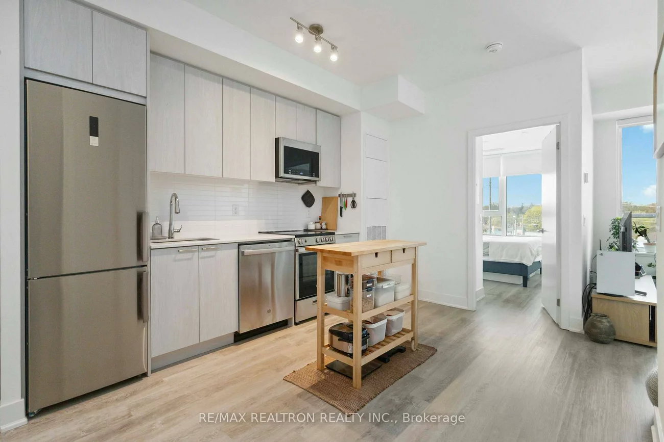 185, Deerfield, Central Newmarket, Newmarket