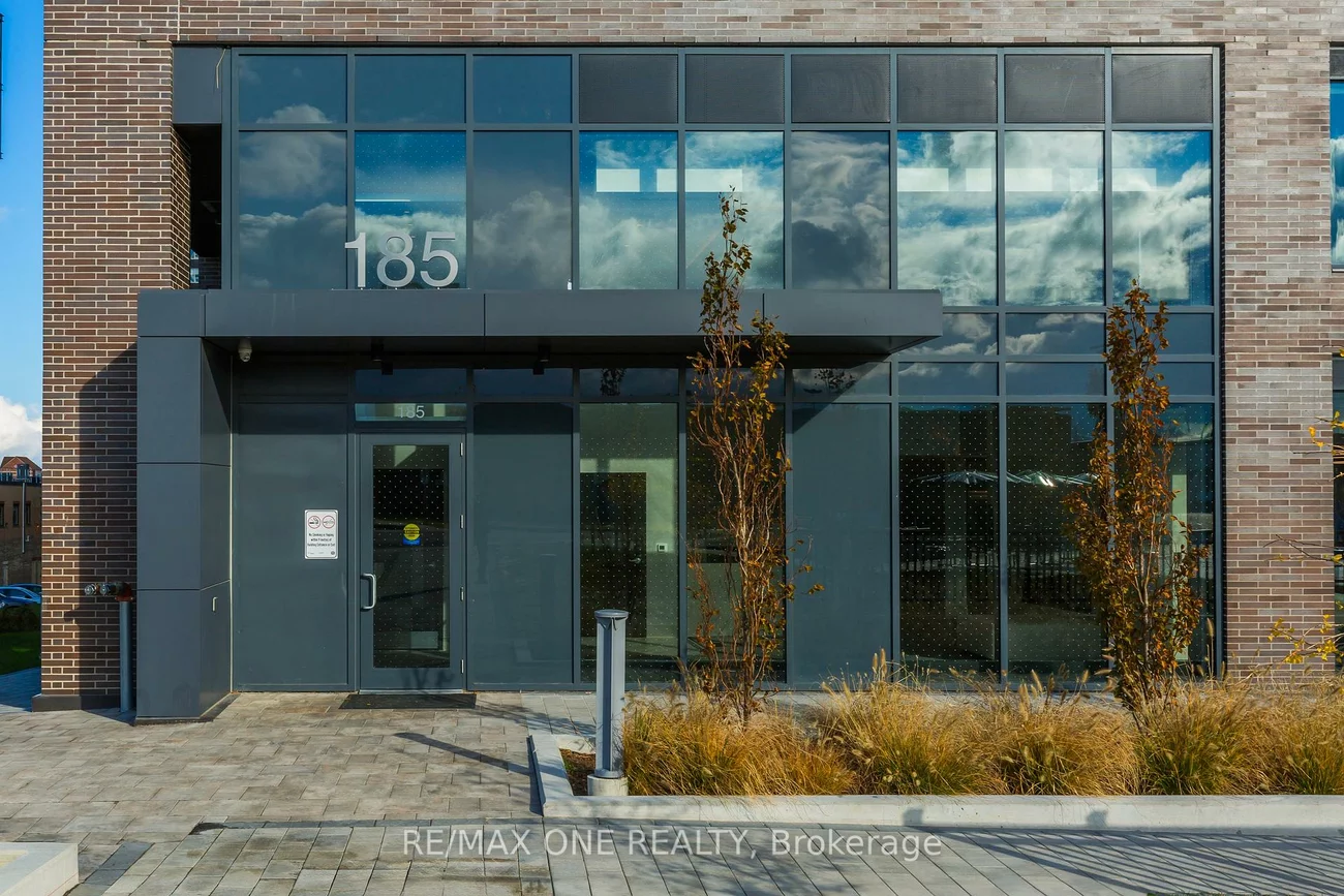 185, Deerfield, Central Newmarket, Newmarket