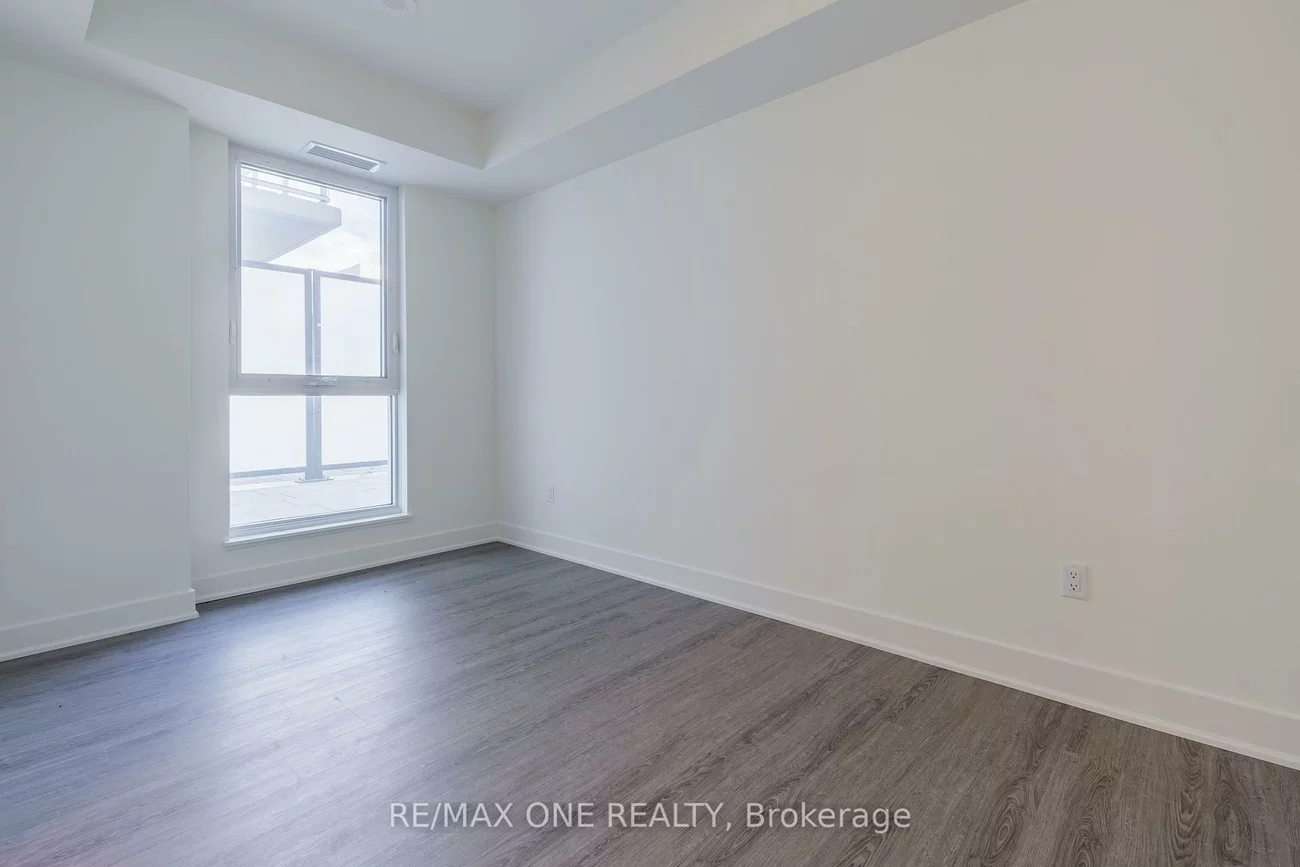 185, Deerfield, Central Newmarket, Newmarket
