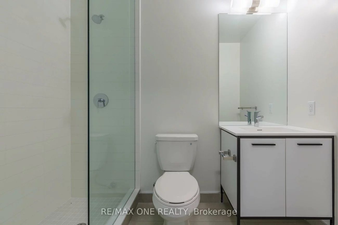 185, Deerfield, Central Newmarket, Newmarket