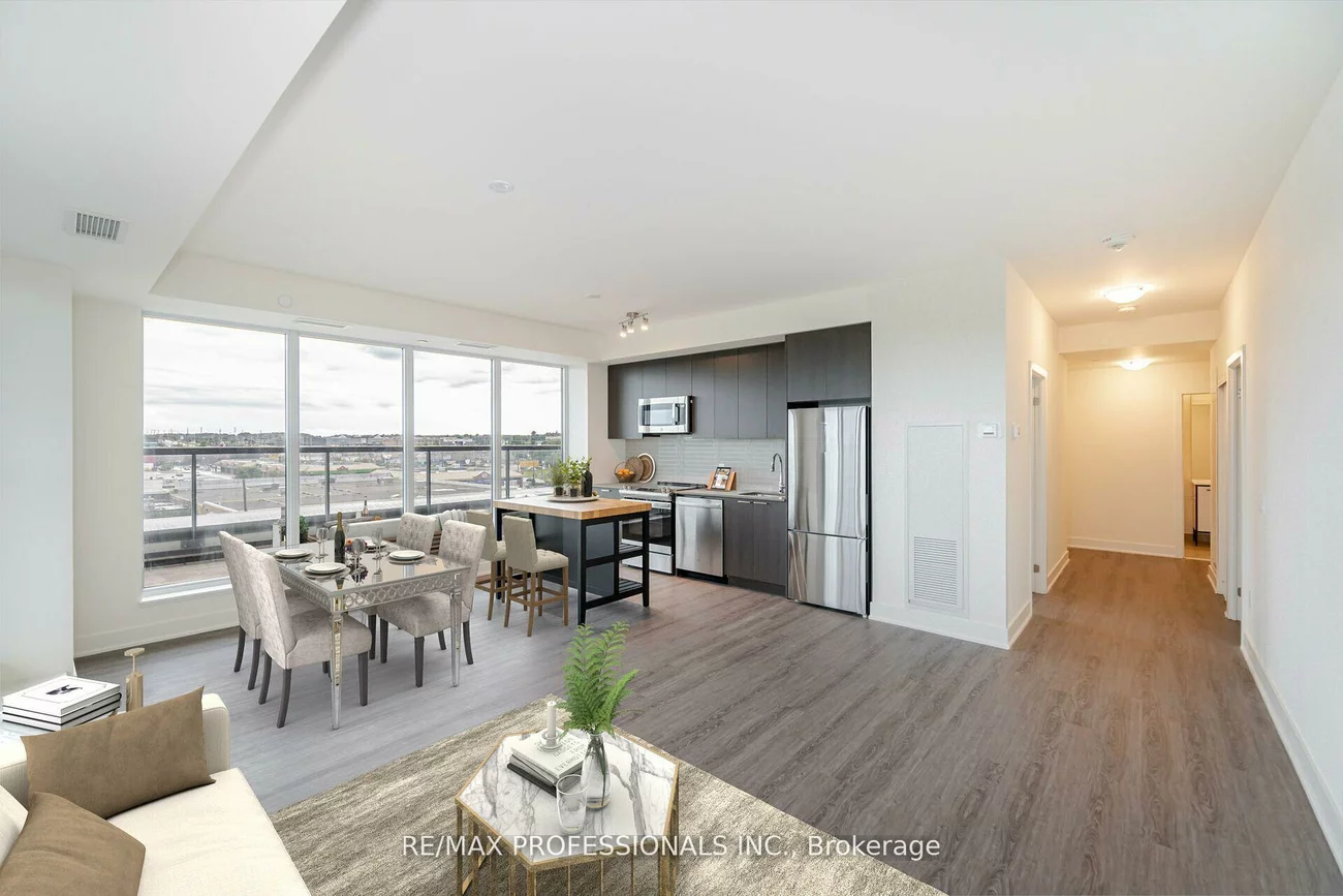 185, Deerfield, Central Newmarket, Newmarket