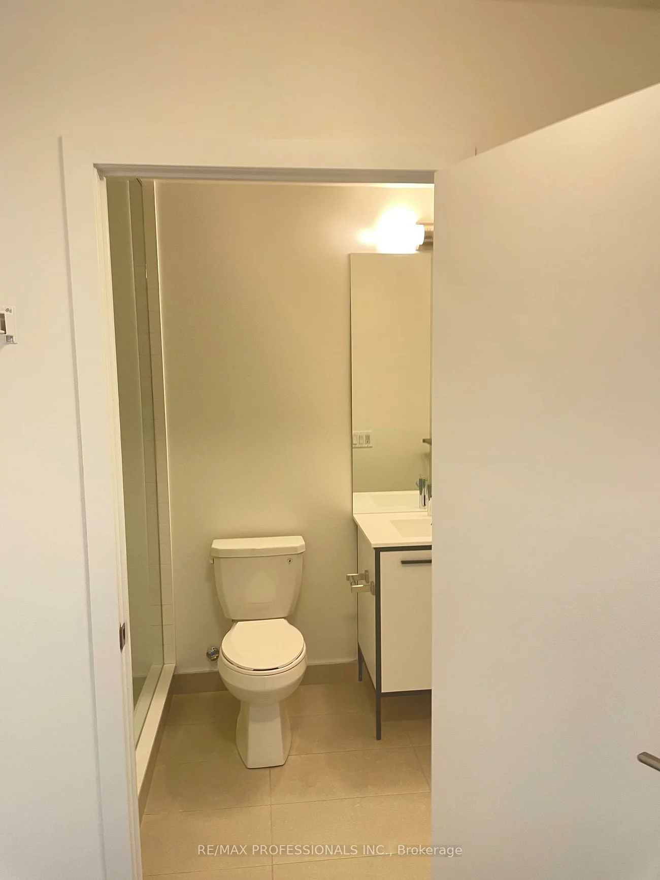 185, Deerfield, Central Newmarket, Newmarket