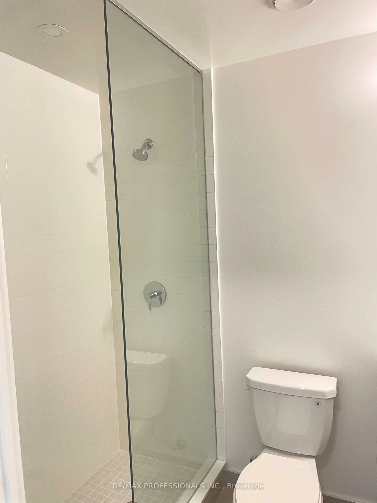 185, Deerfield, Central Newmarket, Newmarket