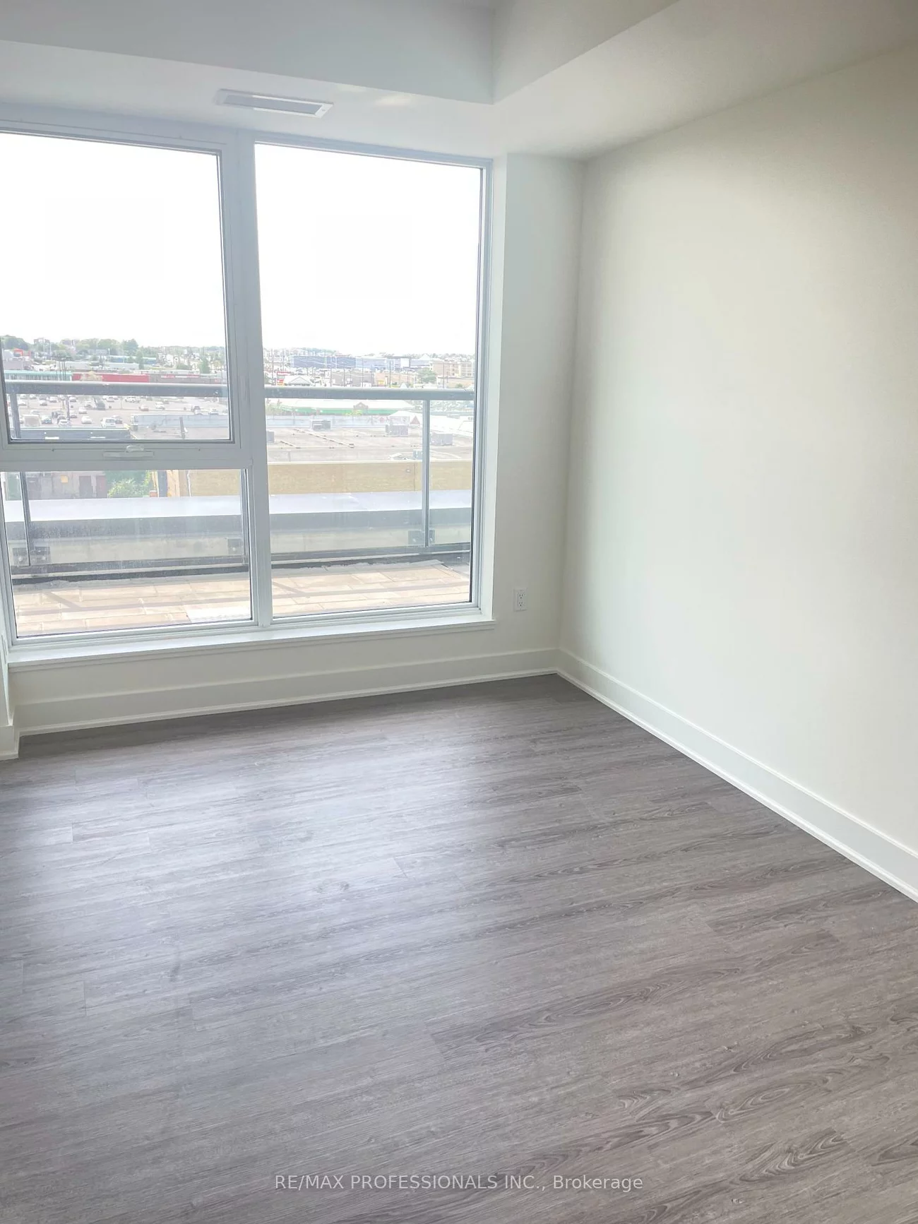 185, Deerfield, Central Newmarket, Newmarket