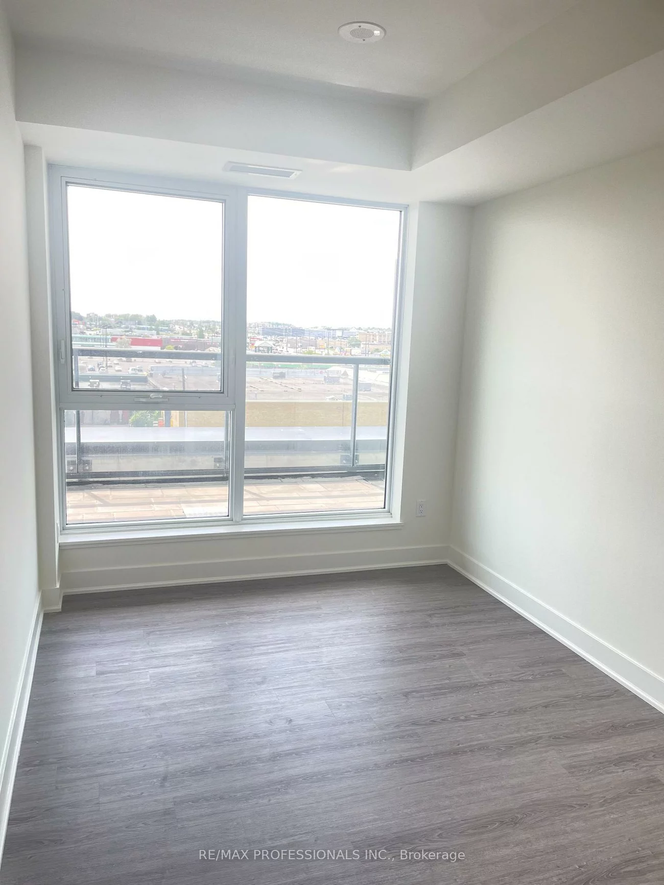 185, Deerfield, Central Newmarket, Newmarket