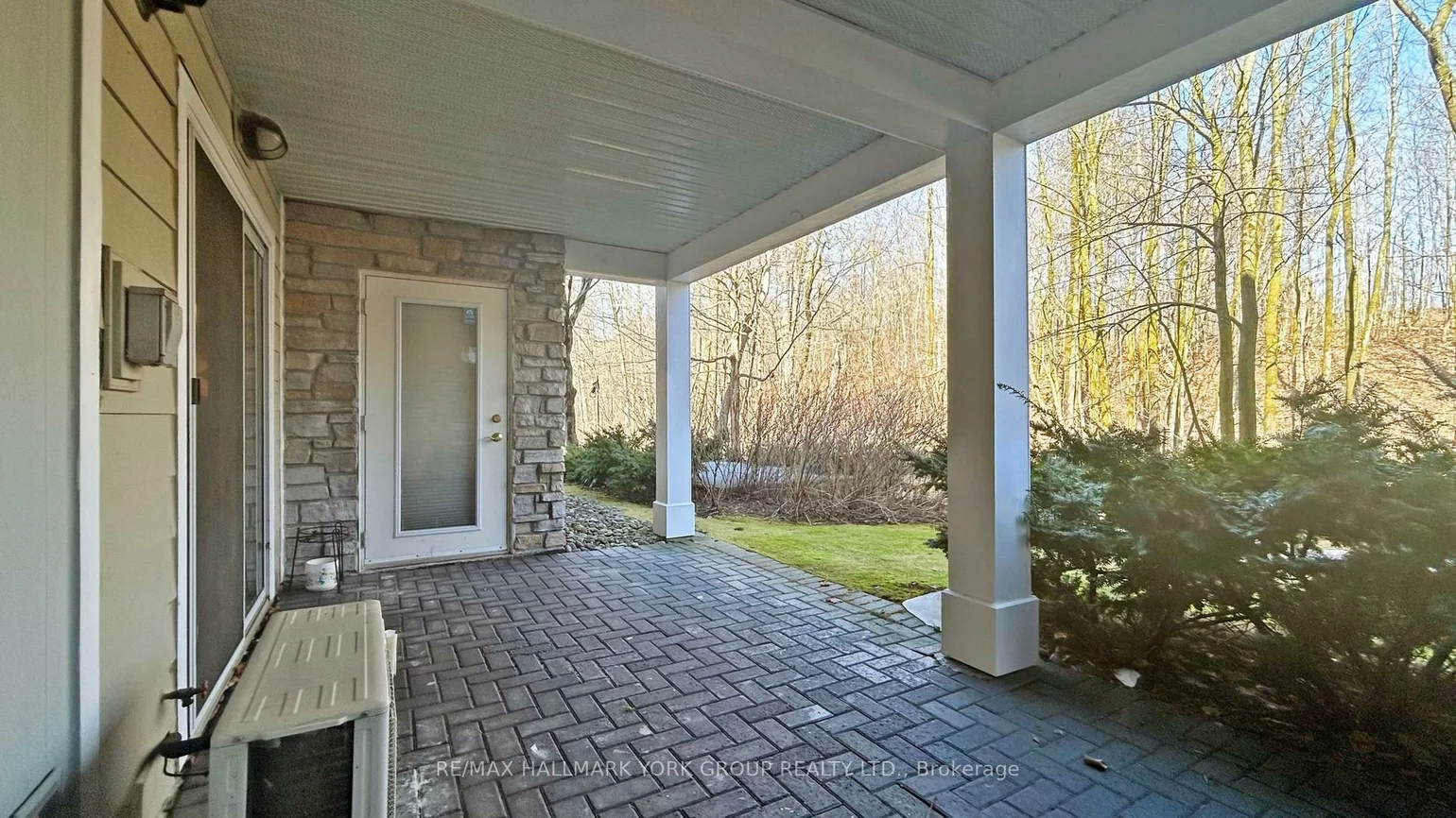 900, Bogart Mill, Gorham-College Manor, Newmarket