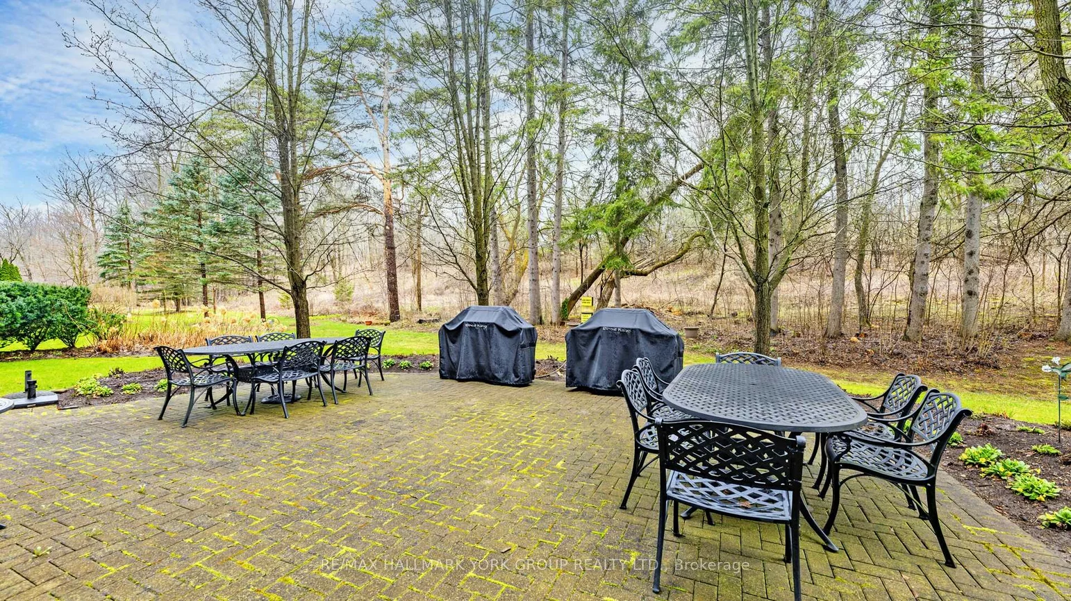 900, Bogart Mill, Gorham-College Manor, Newmarket