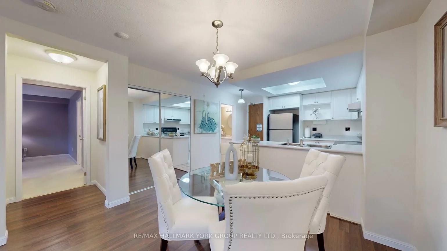 900, Bogart Mill, Gorham-College Manor, Newmarket