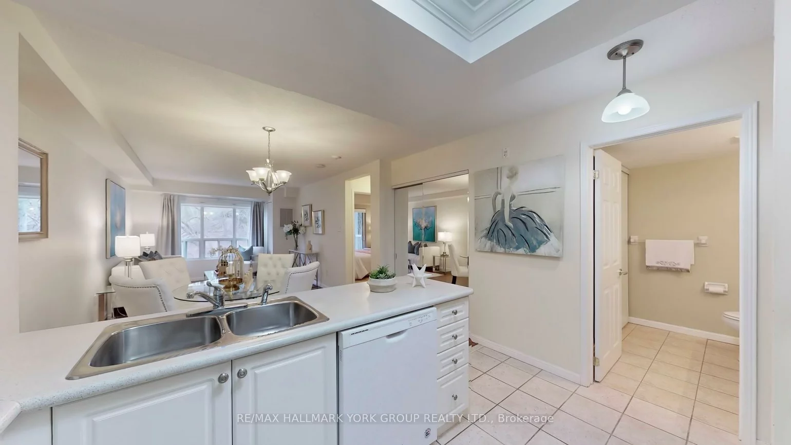 900, Bogart Mill, Gorham-College Manor, Newmarket