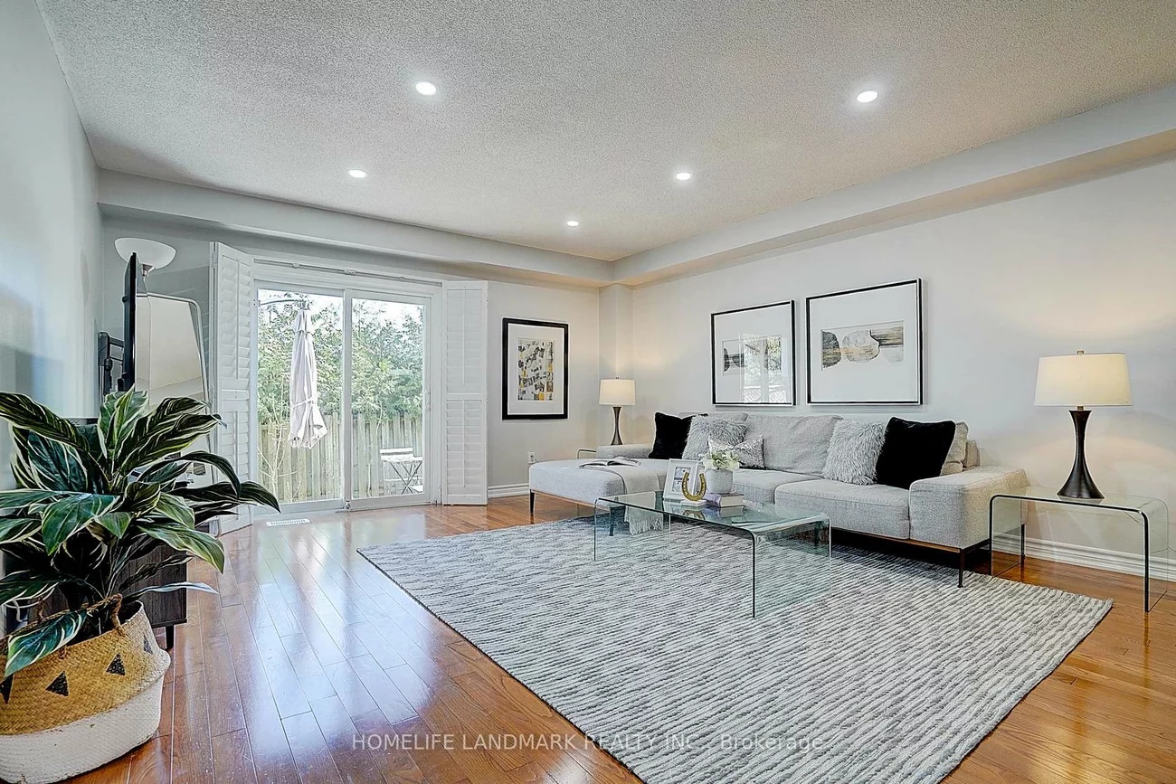 115, Main, Central Newmarket, Newmarket