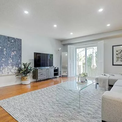 115, Main, Central Newmarket, Newmarket