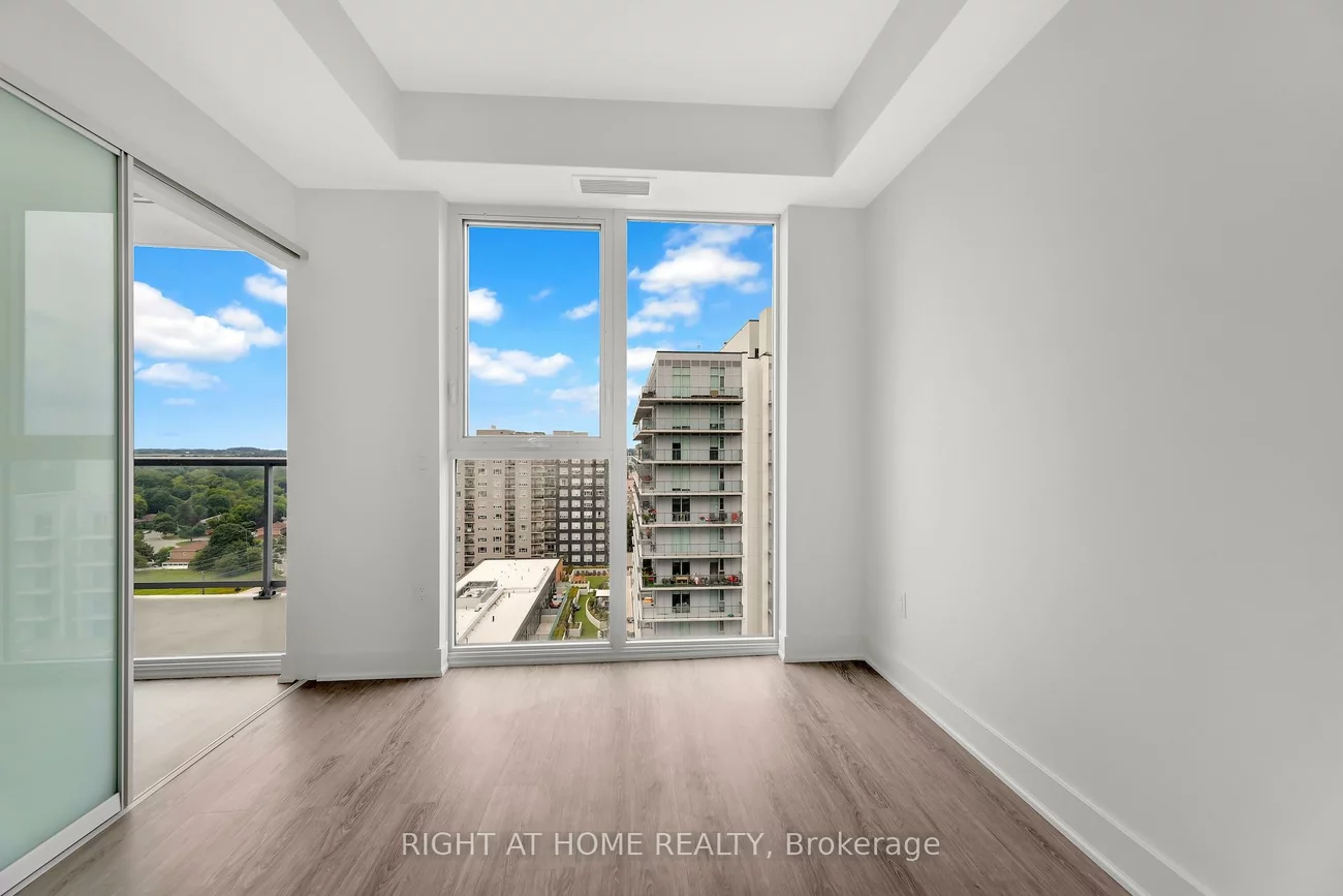 185, Deerfield, Central Newmarket, Newmarket