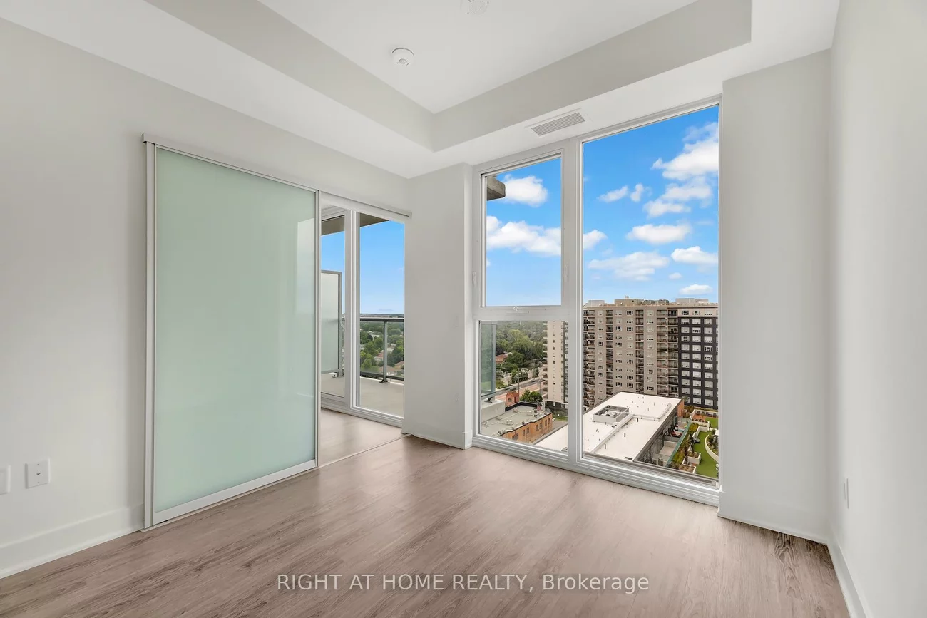 185, Deerfield, Central Newmarket, Newmarket