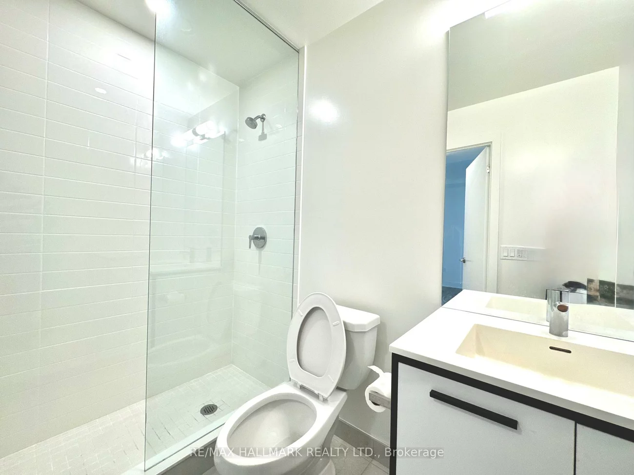 185, Deerfield, Central Newmarket, Newmarket