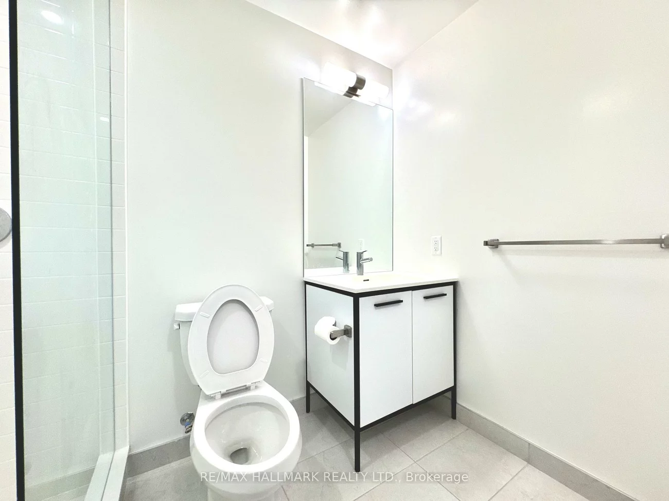 185, Deerfield, Central Newmarket, Newmarket
