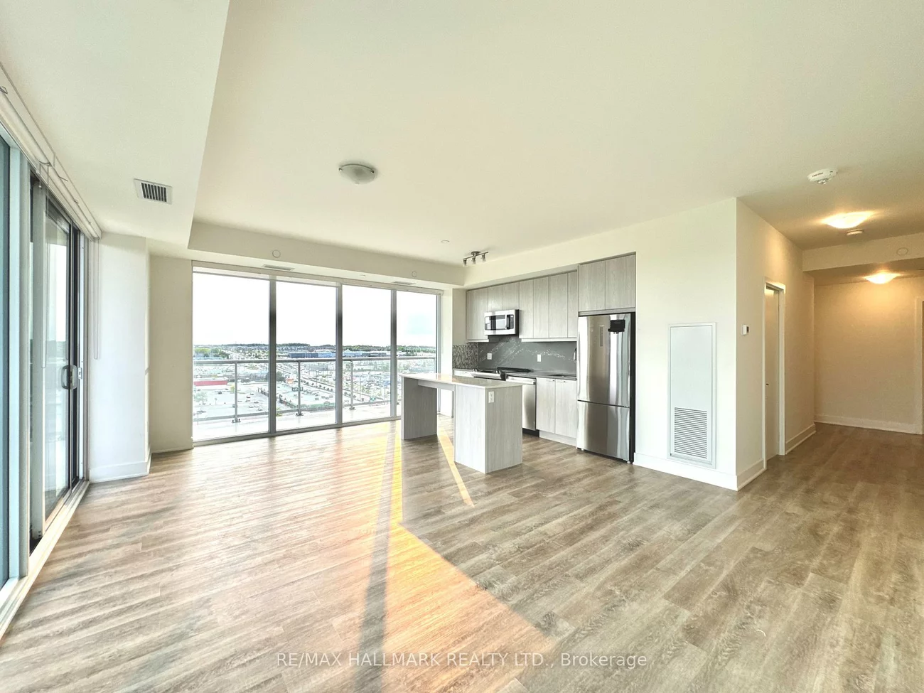 185, Deerfield, Central Newmarket, Newmarket