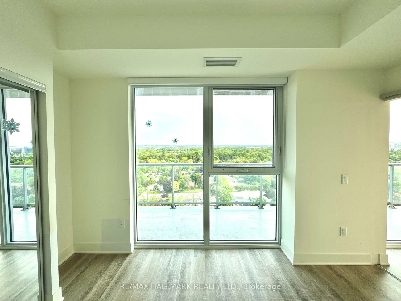 185, Deerfield, Central Newmarket, Newmarket
