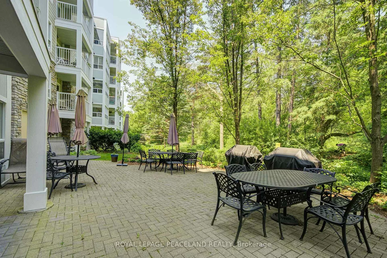 900, Bogart Mill, Gorham-College Manor, Newmarket