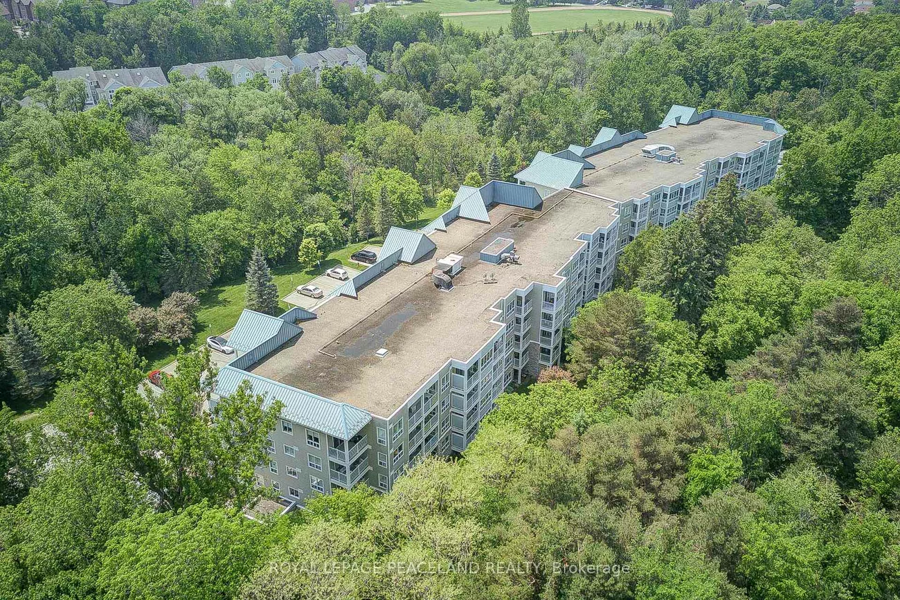 900, Bogart Mill, Gorham-College Manor, Newmarket