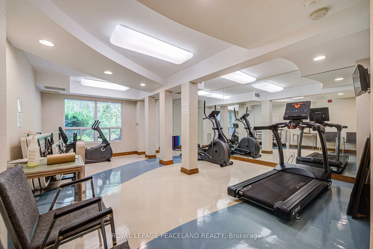 900, Bogart Mill, Gorham-College Manor, Newmarket