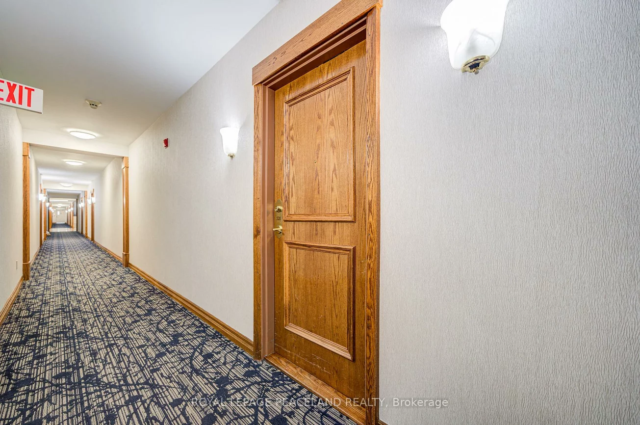 900, Bogart Mill, Gorham-College Manor, Newmarket
