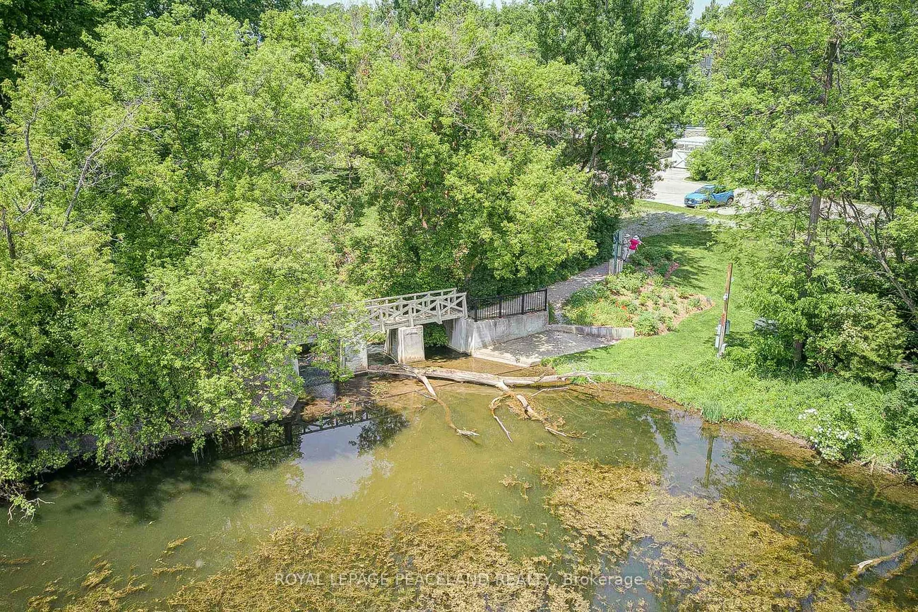 900, Bogart Mill, Gorham-College Manor, Newmarket