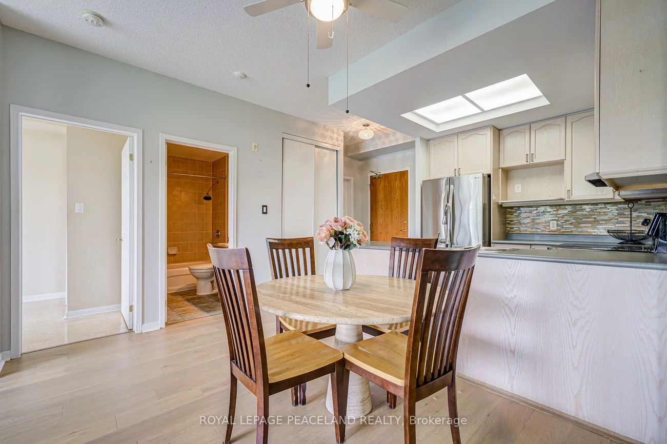 900, Bogart Mill, Gorham-College Manor, Newmarket